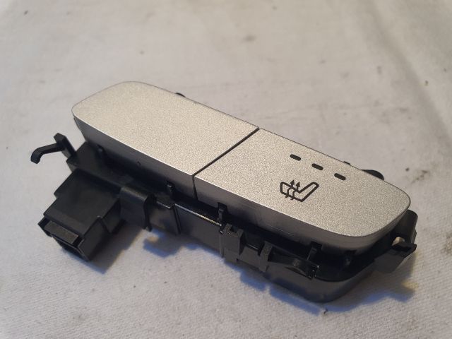 bontott MERCEDES-BENZ C-CLASS Jobb első Ülésfűtés Kapcsoló