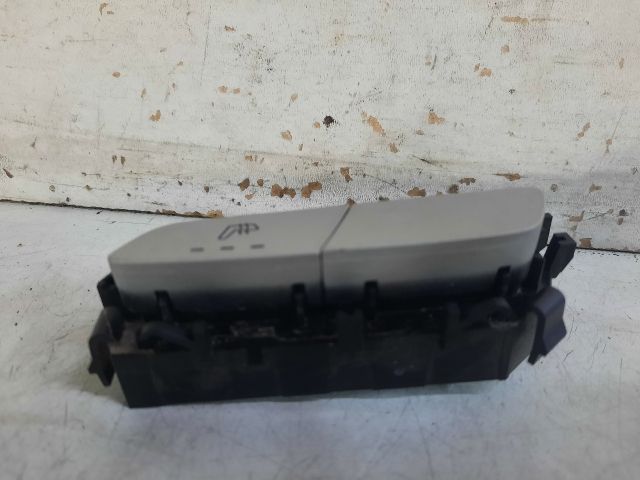 bontott MERCEDES-BENZ C-CLASS Jobb első Ülésfűtés Kapcsoló