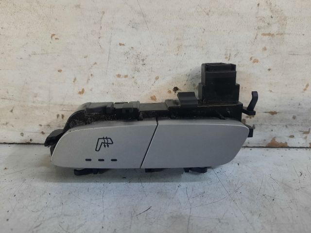 bontott MERCEDES-BENZ C-CLASS Jobb első Ülésfűtés Kapcsoló