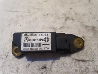 bontott MERCEDES-BENZ C-CLASS Jobb első Ütközés Érzékelő (Homlokfalon)