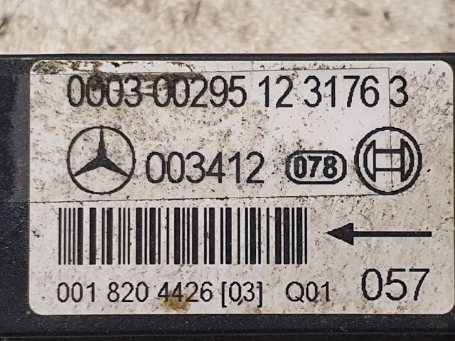 bontott MERCEDES-BENZ C-CLASS Jobb első Ütközés Érzékelő (Homlokfalon)