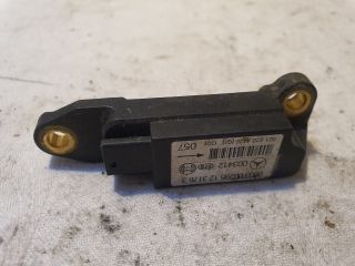 bontott MERCEDES-BENZ C-CLASS Jobb első Ütközés Érzékelő (Homlokfalon)