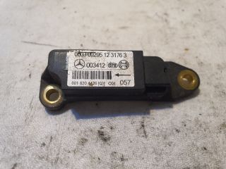 bontott MERCEDES-BENZ C-CLASS Jobb első Ütközés Érzékelő (Homlokfalon)