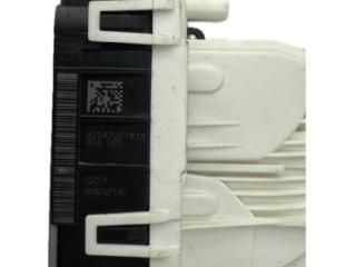 bontott MERCEDES-BENZ C-CLASS Jobb első Zsanér