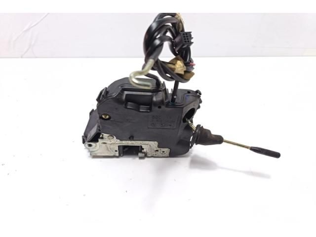 bontott MERCEDES-BENZ C-CLASS Jobb első Zsanér