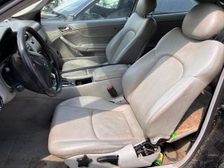 bontott MERCEDES-BENZ C-CLASS Jobb első Zsanér