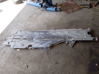 bontott MERCEDES-BENZ C-CLASS Jobb Fenéklemez