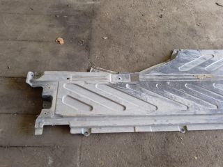 bontott MERCEDES-BENZ C-CLASS Jobb Fenéklemez