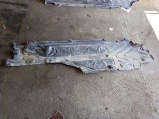 bontott MERCEDES-BENZ C-CLASS Jobb Fenéklemez