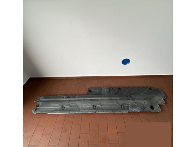 bontott MERCEDES-BENZ C-CLASS Jobb Fenéklemez