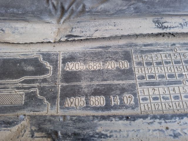 bontott MERCEDES-BENZ C-CLASS Jobb Fenéklemez