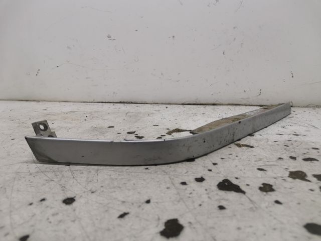 bontott MERCEDES-BENZ C-CLASS Jobb Fényszóró Bajusz Díszléc