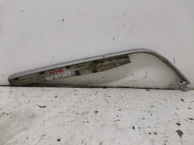 bontott MERCEDES-BENZ C-CLASS Jobb Fényszóró Bajusz Díszléc