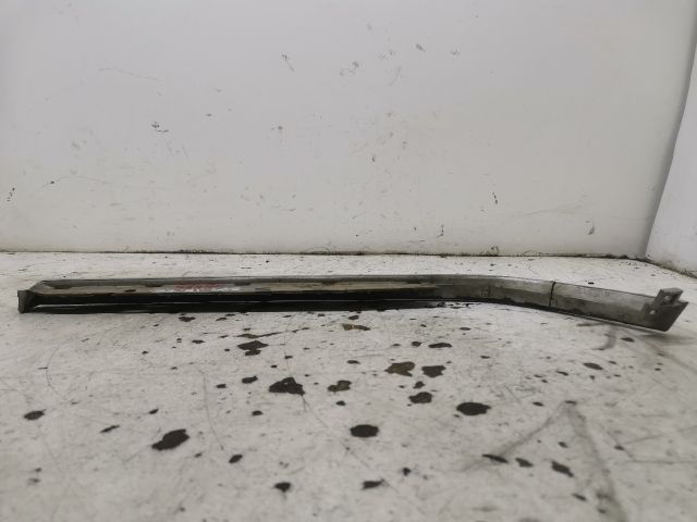 bontott MERCEDES-BENZ C-CLASS Jobb Fényszóró Bajusz Díszléc