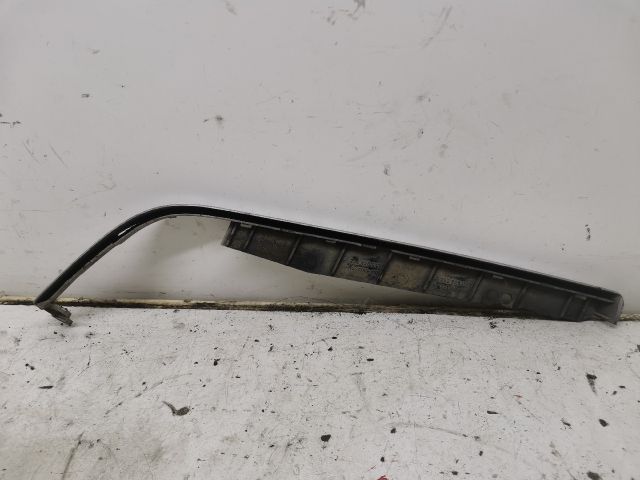 bontott MERCEDES-BENZ C-CLASS Jobb Fényszóró Bajusz Díszléc