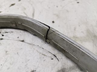 bontott MERCEDES-BENZ C-CLASS Jobb Fényszóró Bajusz Díszléc