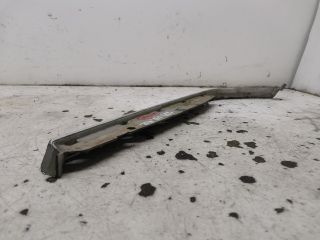 bontott MERCEDES-BENZ C-CLASS Jobb Fényszóró Bajusz Díszléc