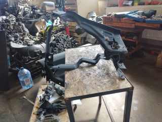 bontott MERCEDES-BENZ C-CLASS Jobb Fényszóró Lámpakeret