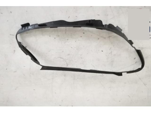 bontott MERCEDES-BENZ C-CLASS Jobb Fényszóró Lámpakeret