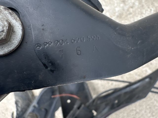 bontott MERCEDES-BENZ C-CLASS Jobb Fényszóró Tartó