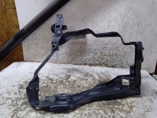 bontott MERCEDES-BENZ C-CLASS Jobb Fényszóró Tartó