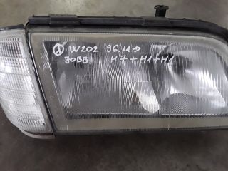 bontott MERCEDES-BENZ C-CLASS Jobb Fényszóró