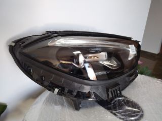 bontott MERCEDES-BENZ C-CLASS Jobb Fényszóró