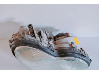 bontott MERCEDES-BENZ C-CLASS Jobb Fényszóró