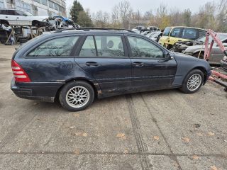 bontott MERCEDES-BENZ C-CLASS Jobb Fényszóró