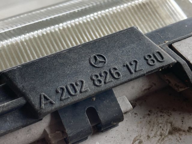 bontott MERCEDES-BENZ C-CLASS Jobb Fényszóró