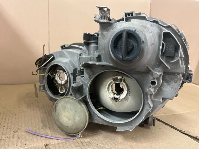 bontott MERCEDES-BENZ C-CLASS Jobb Fényszóró