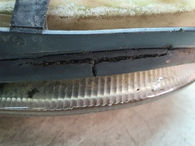 bontott MERCEDES-BENZ C-CLASS Jobb Fényszóró