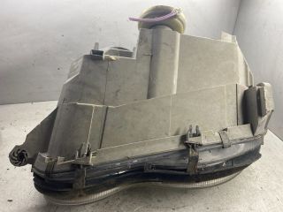 bontott MERCEDES-BENZ C-CLASS Jobb Fényszóró