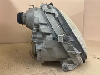 bontott MERCEDES-BENZ C-CLASS Jobb Fényszóró