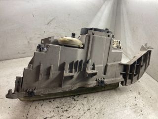 bontott MERCEDES-BENZ C-CLASS Jobb Fényszóró