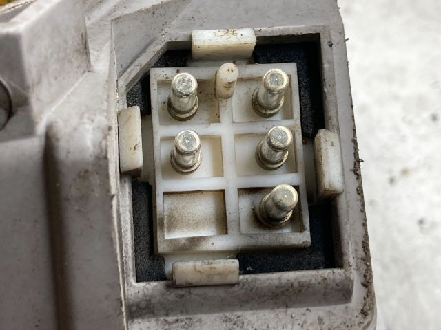 bontott MERCEDES-BENZ C-CLASS Jobb Fényszóró