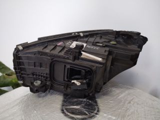 bontott MERCEDES-BENZ C-CLASS Jobb Fényszóró