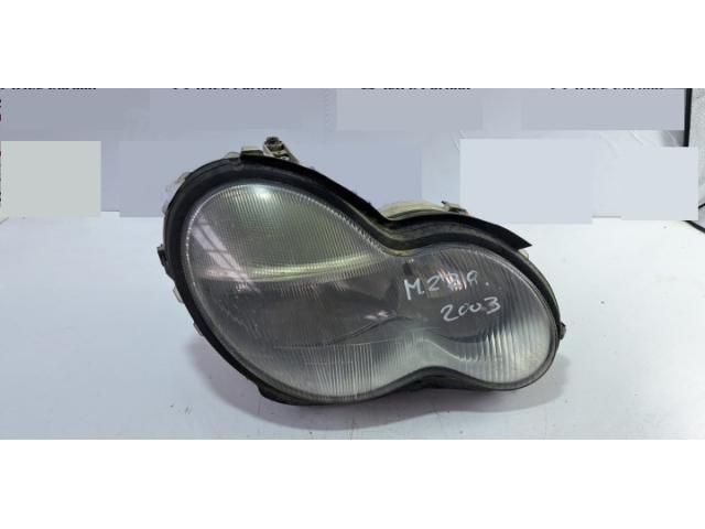 bontott MERCEDES-BENZ C-CLASS Jobb Fényszóró
