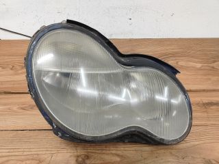 bontott MERCEDES-BENZ C-CLASS Jobb Fényszóró