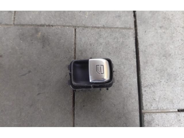 bontott MERCEDES-BENZ C-CLASS Jobb hátsó Ablakemelő Kapcsoló