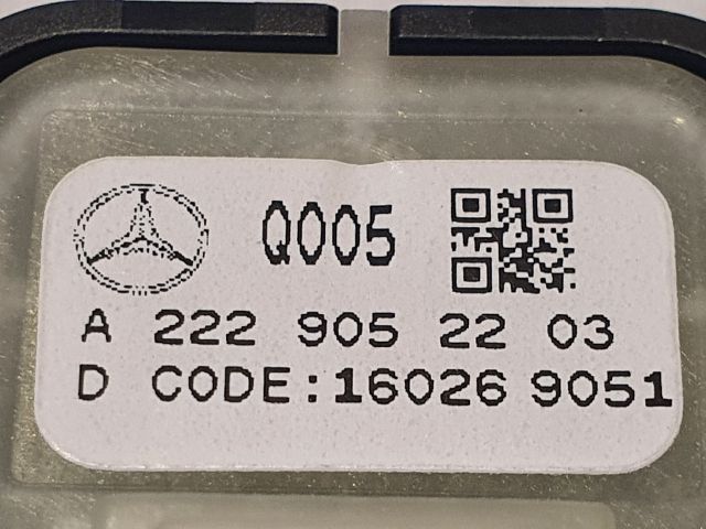 bontott MERCEDES-BENZ C-CLASS Jobb hátsó Ablakemelő Kapcsoló