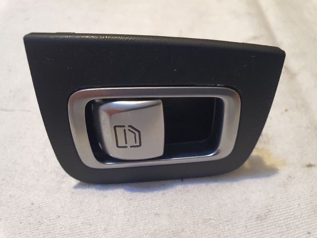 bontott MERCEDES-BENZ C-CLASS Jobb hátsó Ablakemelő Kapcsoló