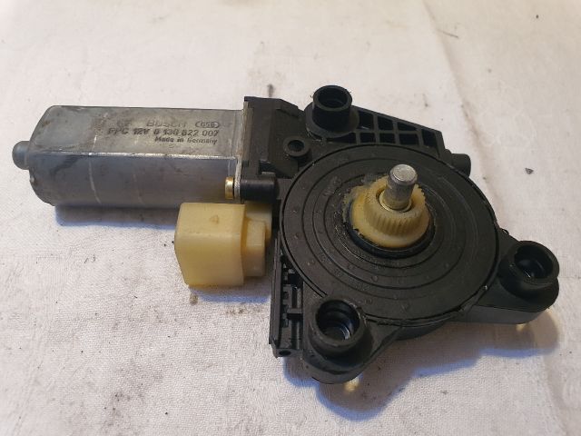 bontott MERCEDES-BENZ C-CLASS Jobb hátsó Ablakemelő Motor