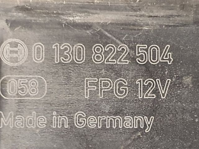 bontott MERCEDES-BENZ C-CLASS Jobb hátsó Ablakemelő Motor