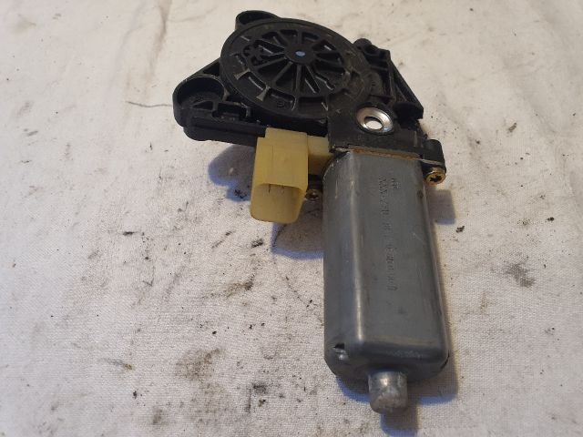 bontott MERCEDES-BENZ C-CLASS Jobb hátsó Ablakemelő Motor