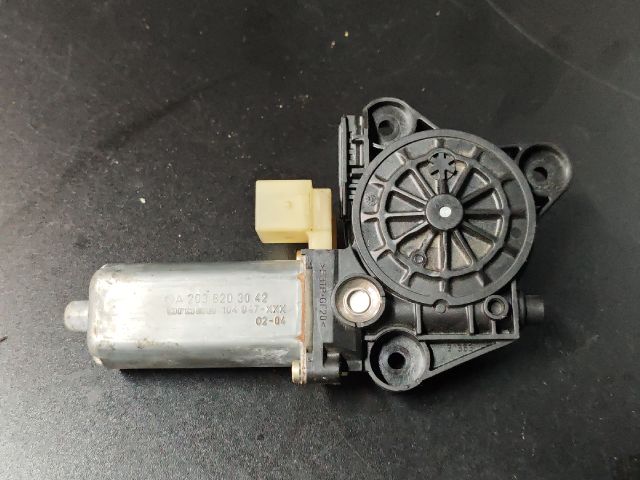 bontott MERCEDES-BENZ C-CLASS Jobb hátsó Ablakemelő Motor