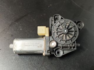 bontott MERCEDES-BENZ C-CLASS Jobb hátsó Ablakemelő Motor