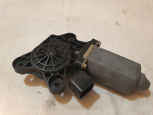 bontott MERCEDES-BENZ C-CLASS Jobb hátsó Ablakemelő Motor