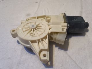 bontott MERCEDES-BENZ C-CLASS Jobb hátsó Ablakemelő Motor