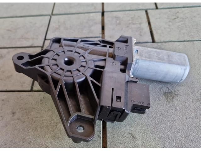 bontott MERCEDES-BENZ C-CLASS Jobb hátsó Ablakemelő Motor